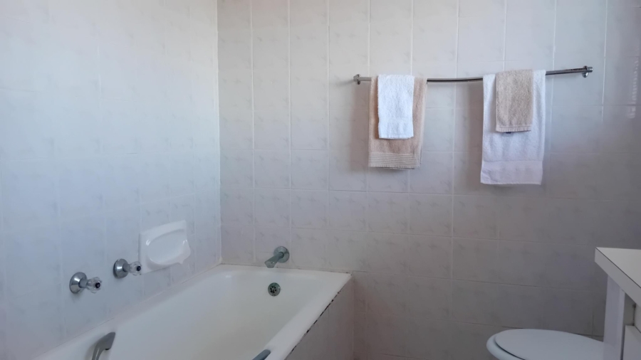 4 Bedroom Property for Sale in Parkersdorp Western Cape